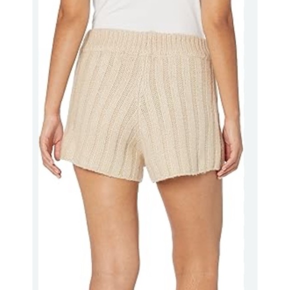 Blank NYC Knit Shorts Cream - Picture 1 of 8